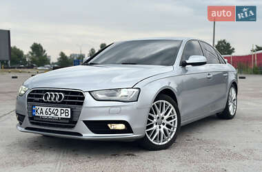 Седан Audi A4 2014 в Киеве