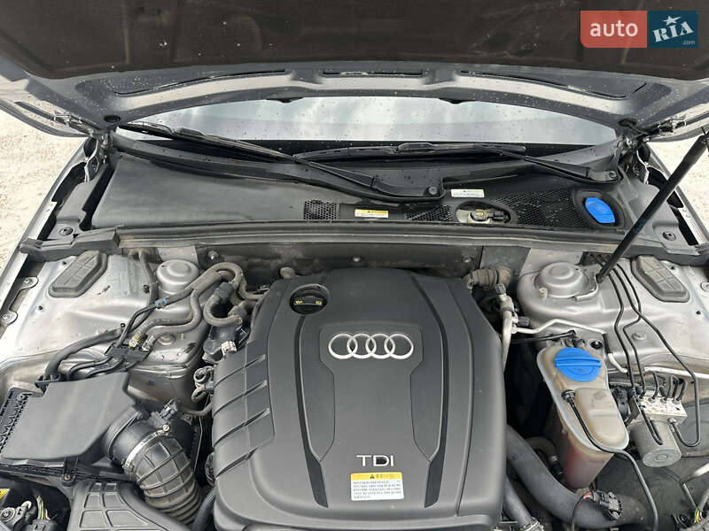 Седан Audi A4 2014 в Киеве