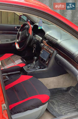 Седан Audi A4 1996 в 