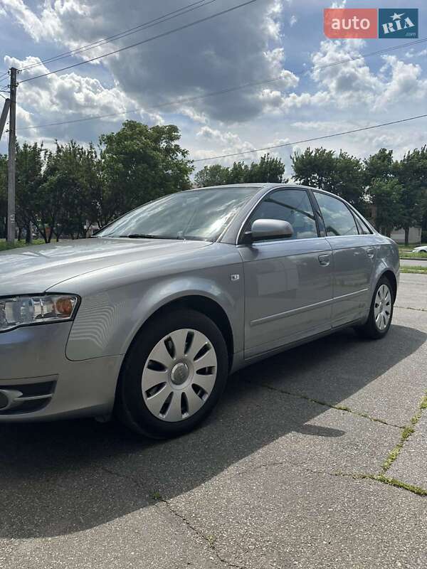 Седан Audi A4 2005 в 