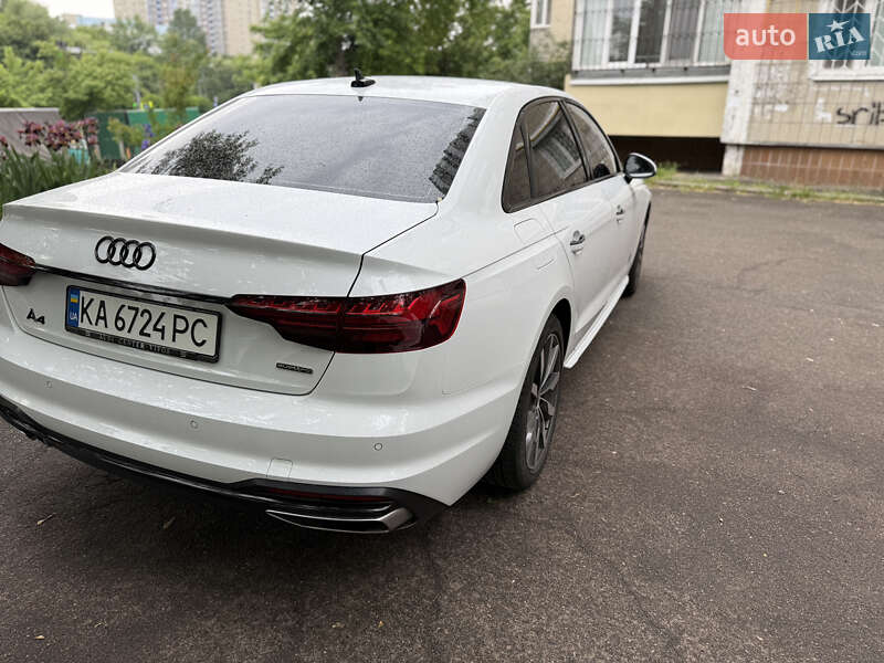 Седан Audi A4 2020 в Києві