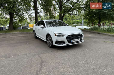 Седан Audi A4 2020 в 
