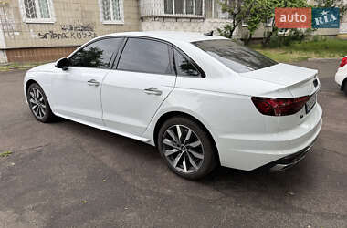 Седан Audi A4 2020 в 