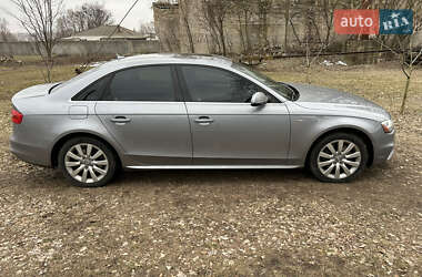 Седан Audi A4 2015 в 