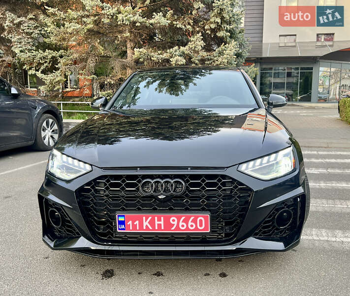 Седан Audi A4 2022 в 