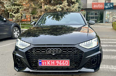 Седан Audi A4 2022 в 