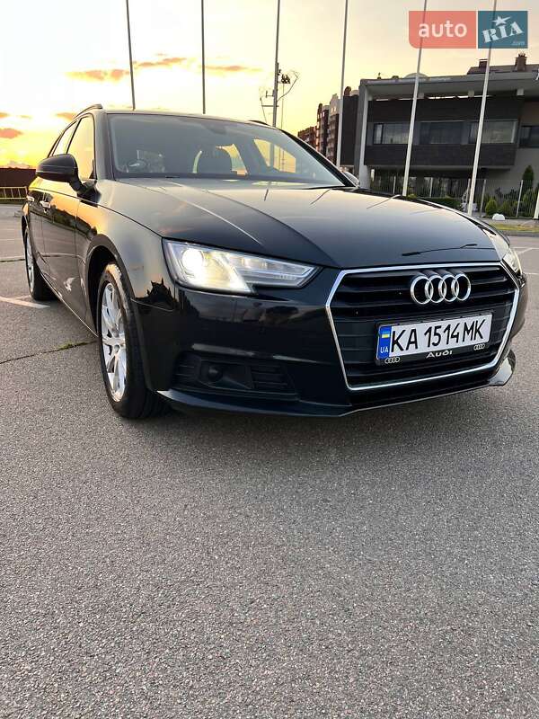 Универсал Audi A4 2019 в Киеве