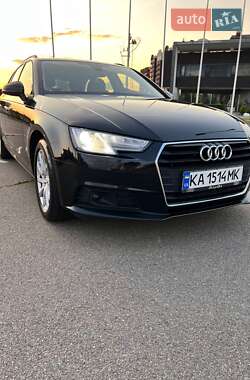 Универсал Audi A4 2019 в 