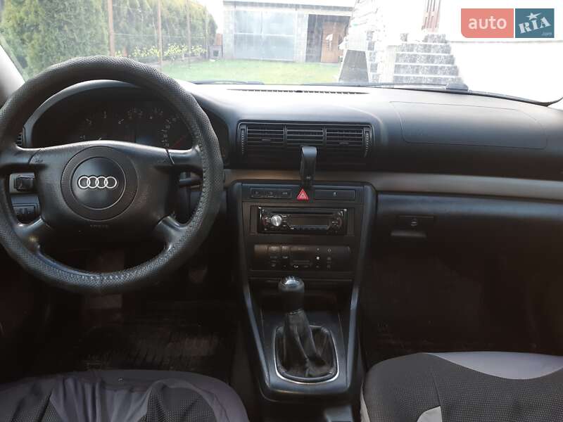 Универсал Audi A4 2001 в Стрые