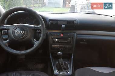 Универсал Audi A4 2001 в 