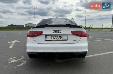 Седан Audi A4 2015 в 