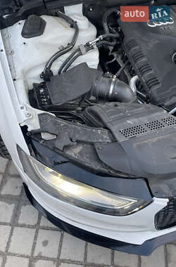 Седан Audi A4 2015 в 