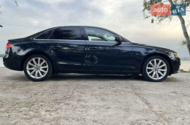 Седан Audi A4 2013 в 