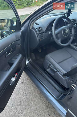 Универсал Audi A4 2002 в 