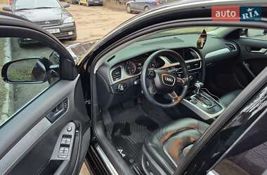 Седан Audi A4 2015 в 