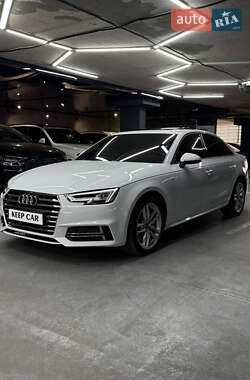 Седан Audi A4 2016 в 