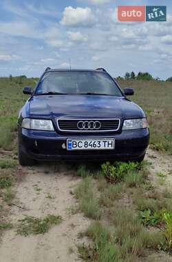 Универсал Audi A4 1996 в Жовкве