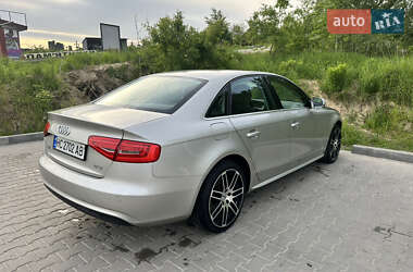Седан Audi A4 2012 в 