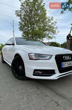 Седан Audi A4 2013 в Львове