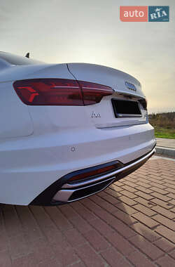 Седан Audi A4 2021 в 