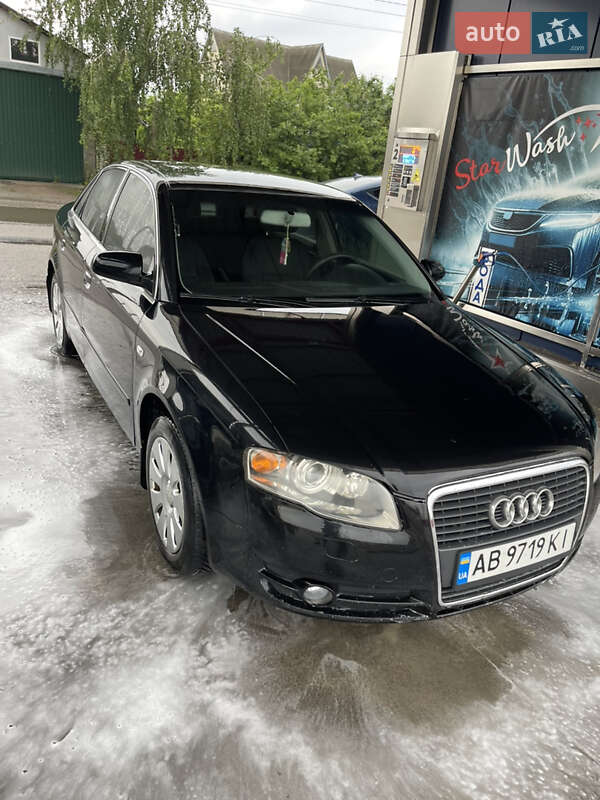 Седан Audi A4 2006 в Калиновке