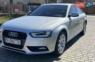 Седан Audi A4 2014 в 