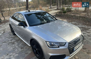 Седан Audi A4 2019 в 