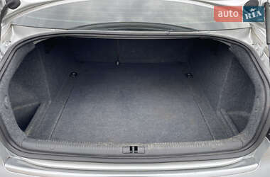 Седан Audi A4 2003 в 