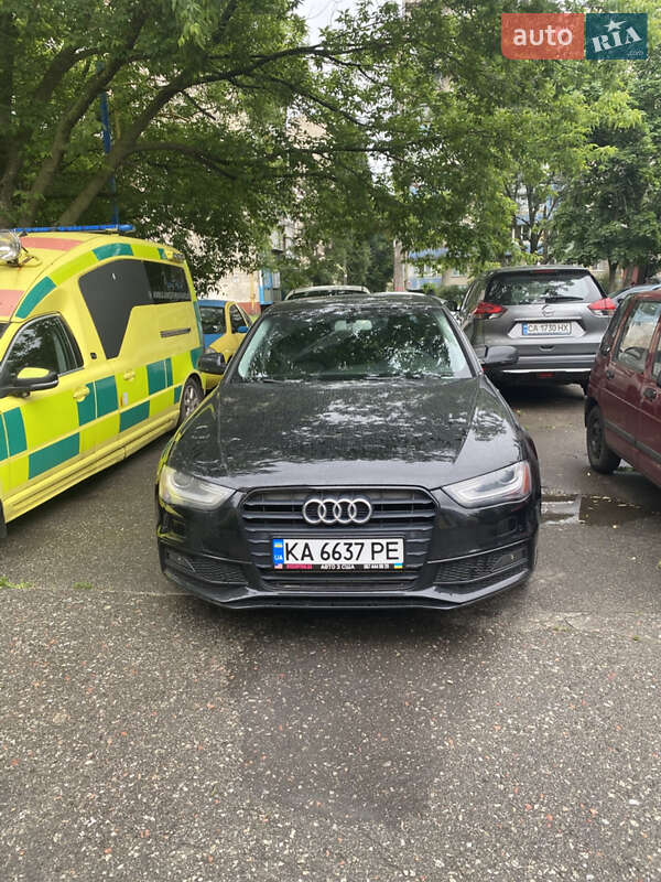 Седан Audi A4 2014 в 