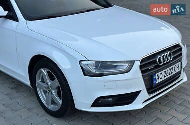 Седан Audi A4 2014 в 