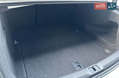 Седан Audi A4 2014 в 