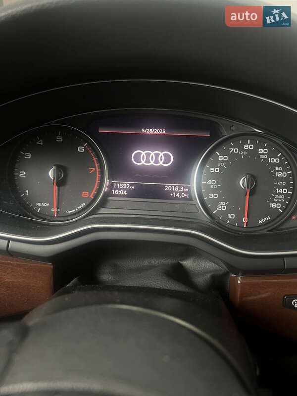 Седан Audi A4 2023 в Львове