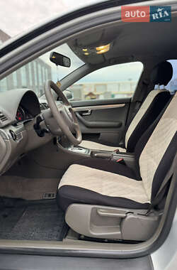 Седан Audi A4 2001 в 