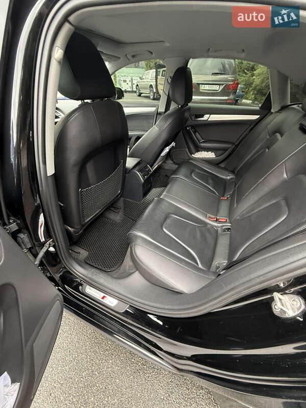 Седан Audi A4 2015 в Киеве