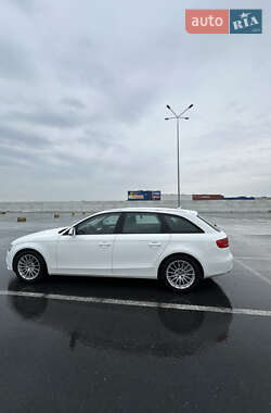 Универсал Audi A4 2014 в 
