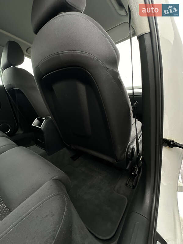 Универсал Audi A4 2014 в Львове
