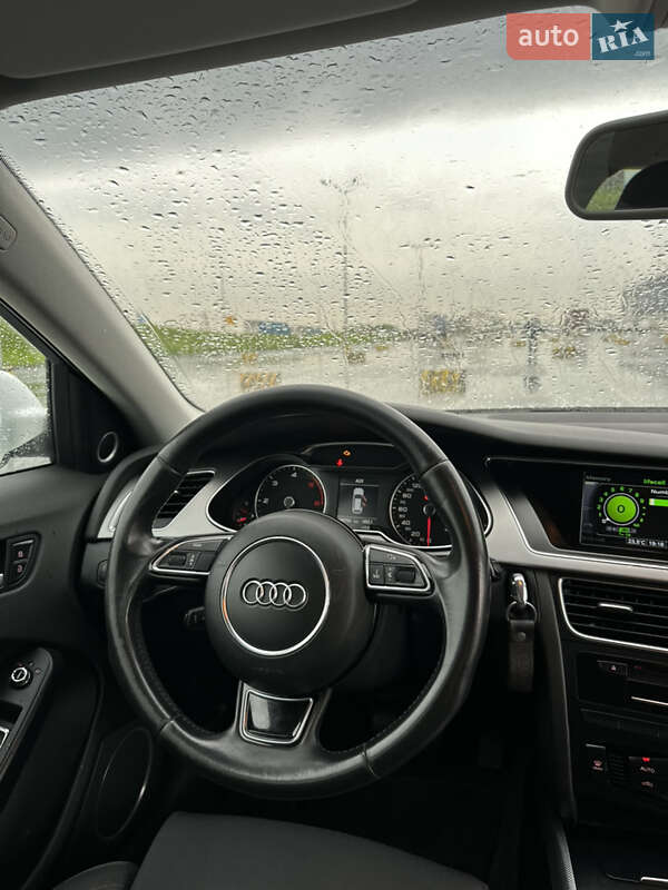 Универсал Audi A4 2014 в Львове
