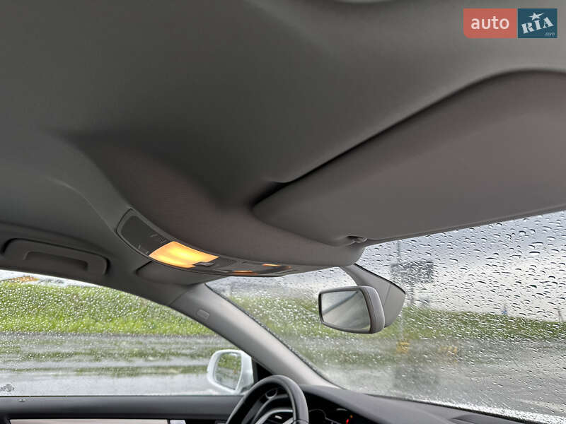 Универсал Audi A4 2014 в Львове
