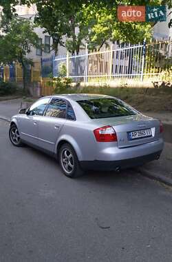 Седан Audi A4 2002 в 