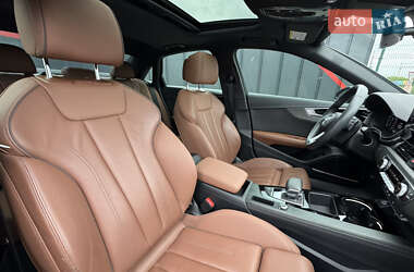 Седан Audi A4 2020 в 