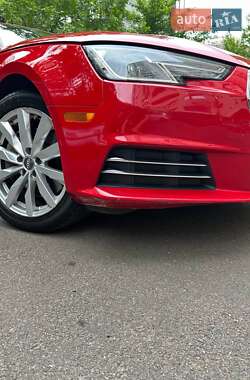 Седан Audi A4 2016 в 