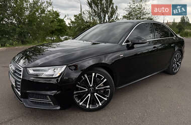 Седан Audi A4 2016 в 