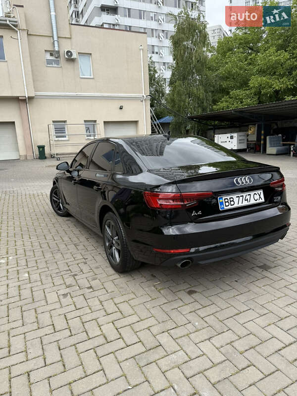 Седан Audi A4 2016 в Одессе