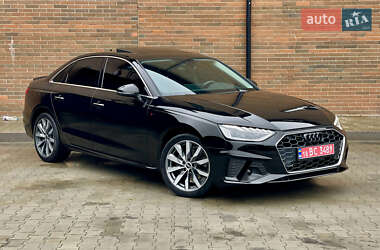 Седан Audi A4 2021 в 