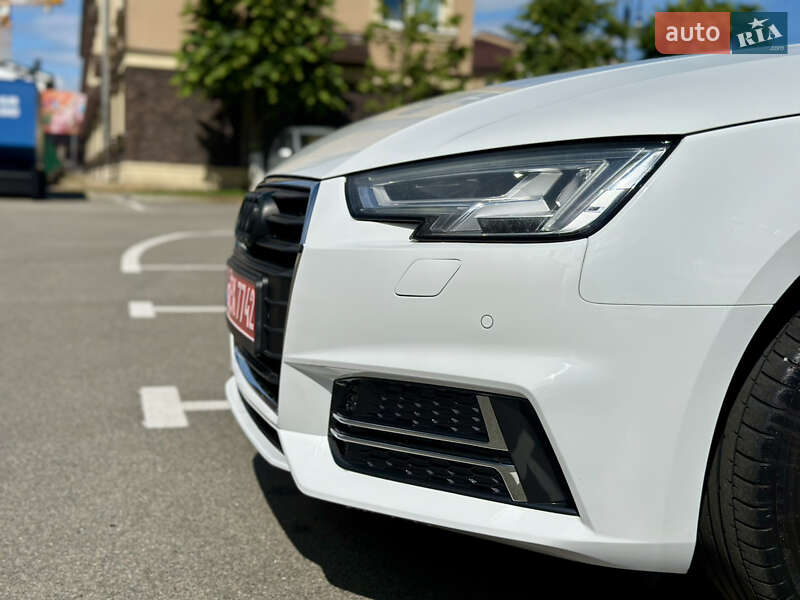 Седан Audi A4 2017 в Киеве