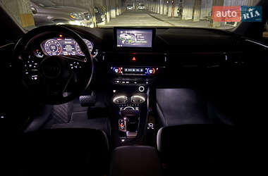 Седан Audi A4 2019 в 