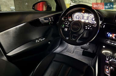 Седан Audi A4 2019 в 