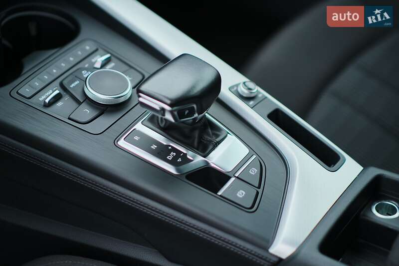Універсал Audi A4 2019 в Хмельницькому