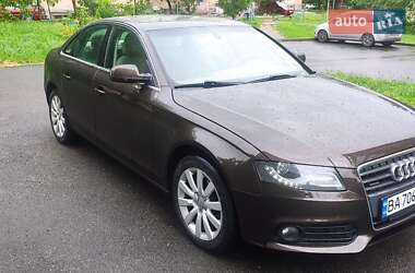 Седан Audi A4 2010 в 