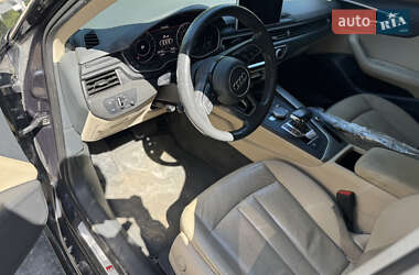 Седан Audi A4 2017 в 